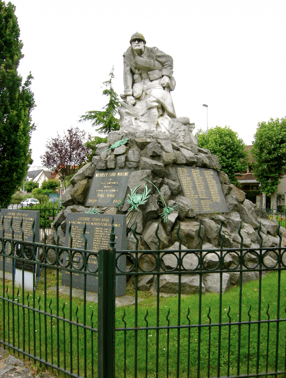 Monument aux morts 052.jpg