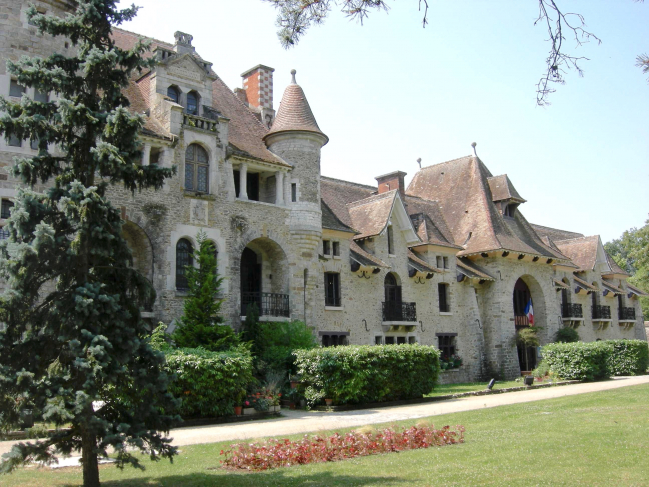 Château des Dames au CHATELET EN BRIE