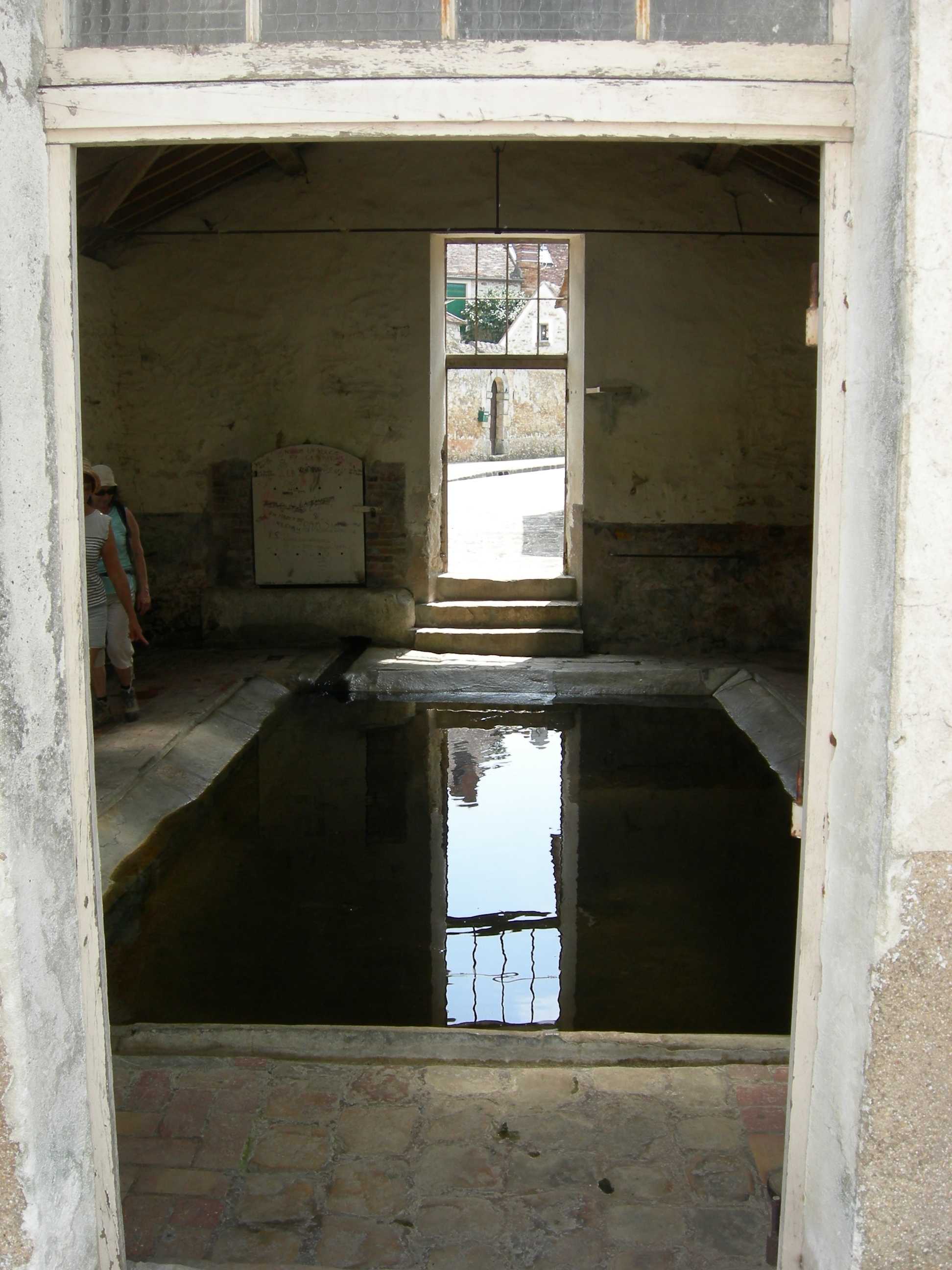 Lavoir à BLANDY LES TOURS