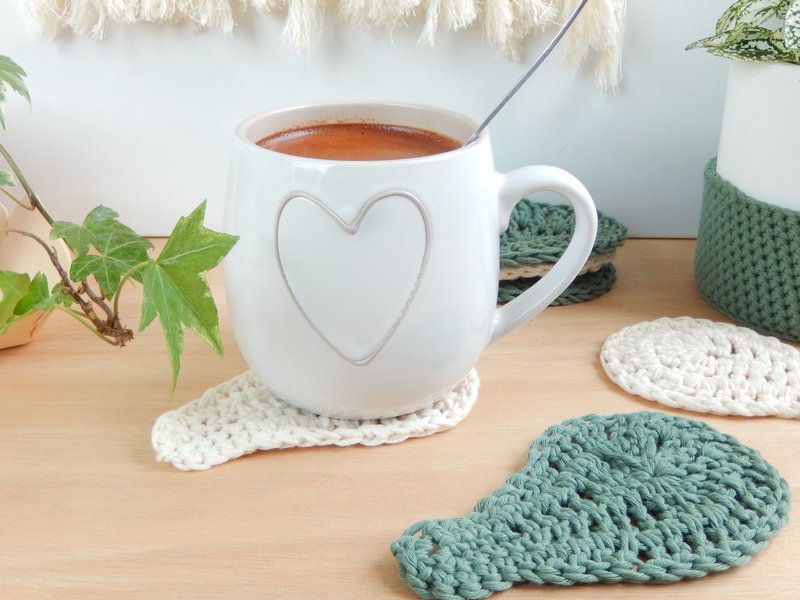 diy sous tasses feuilles au crochet 3