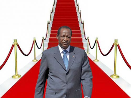 Blaise sur le tapis rouge.jpg