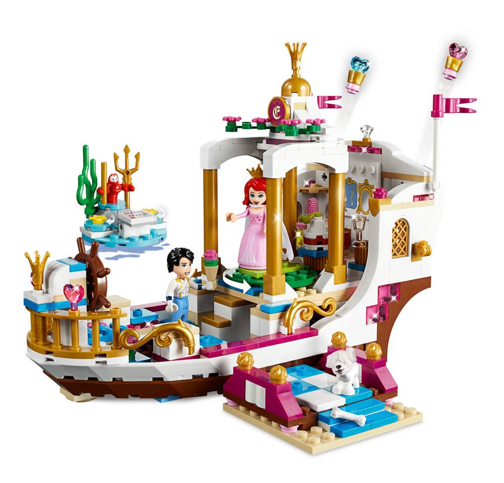 Boîte de LEGO - Mariage sur le Navire Royal d'Ariel
