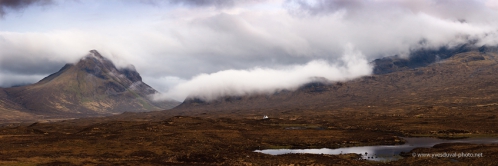 maison-isolee-dans-les-cuillins-sur-l-ile-de-skye-1.jpg