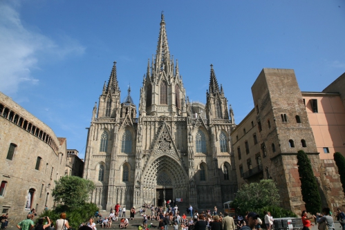 cathedral-santa-creu-barcelone.jpg