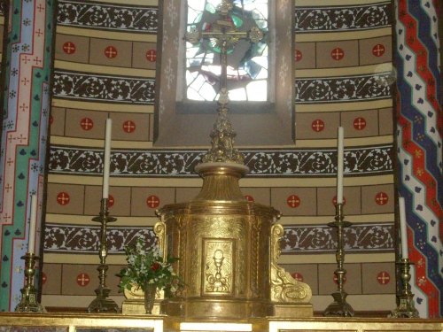 Altar.JPG