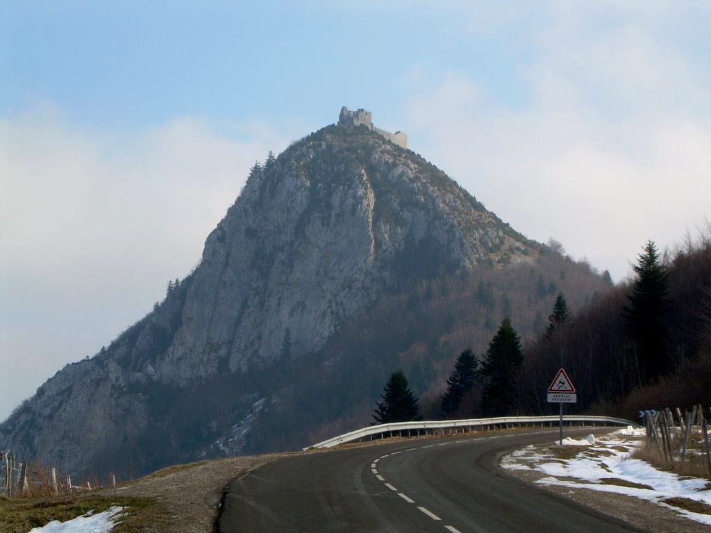 Montsegur1.JPG