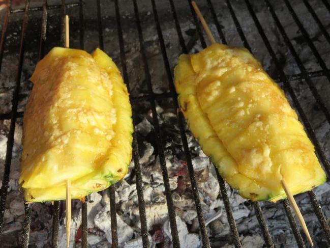 barbecue ananas.jpg