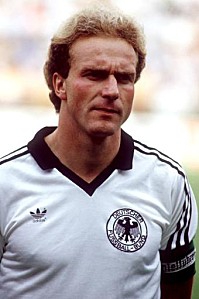 Karl-Heinz Rummenigge - Les Meilleurs Joueurs De L'histoire Du Football