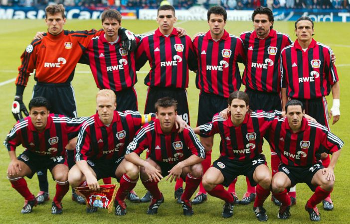 Bayer Leverkusen 2002.jpg