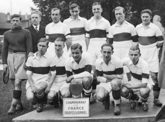 Olympique Lillois 1933.jpg
