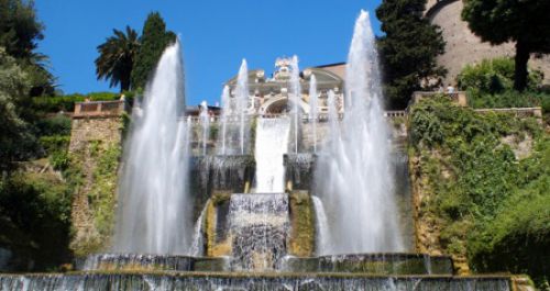 Fontaine du Jardin de Tivoli près de Rome