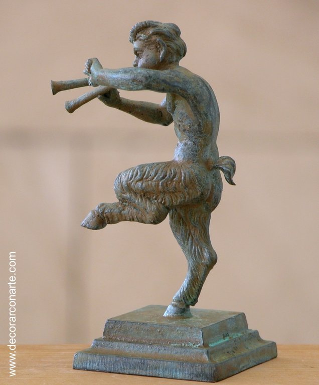 Figura-dios-pan-bronce-c.jpg