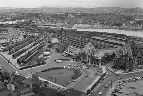 Gare du Palais- 1958.jpg
