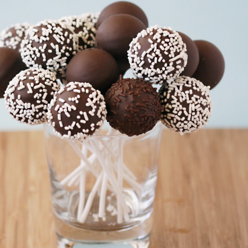 bakerella-cake-pops.jpg