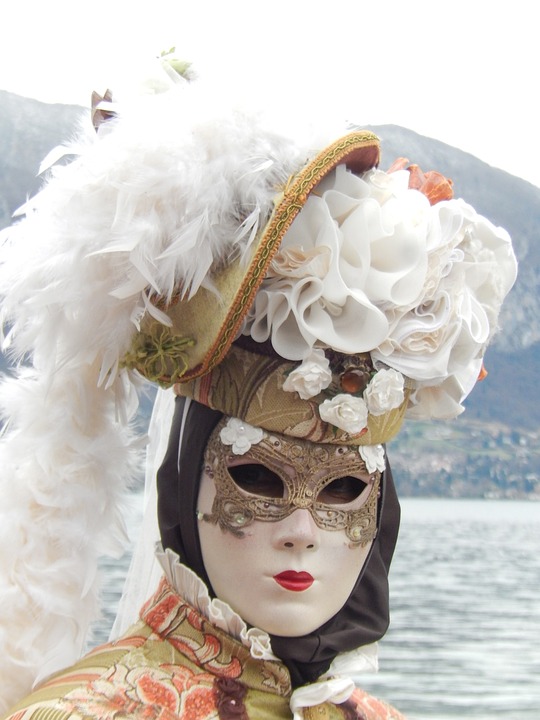 mask-1215157_960_720.jpg