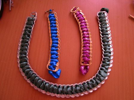collier et bracelet ruban