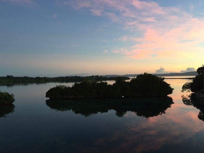 Le soleil se lève sur Palau