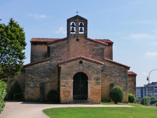 La chapelle de San Julian de los Prados