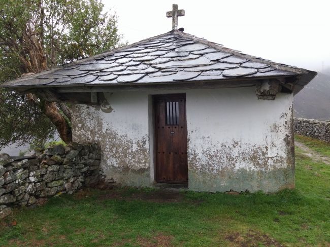 Montefurado: l'ermita de Santiago