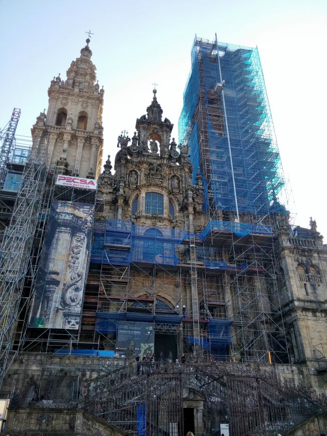 La façade de la cathédrale.... en travaux!