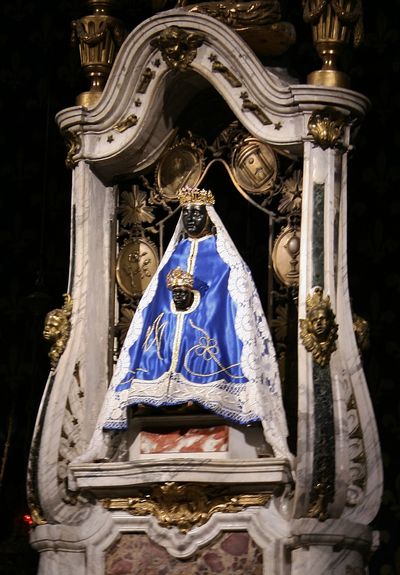 Vierge Noire - Notre-Dame du Puy.jpg