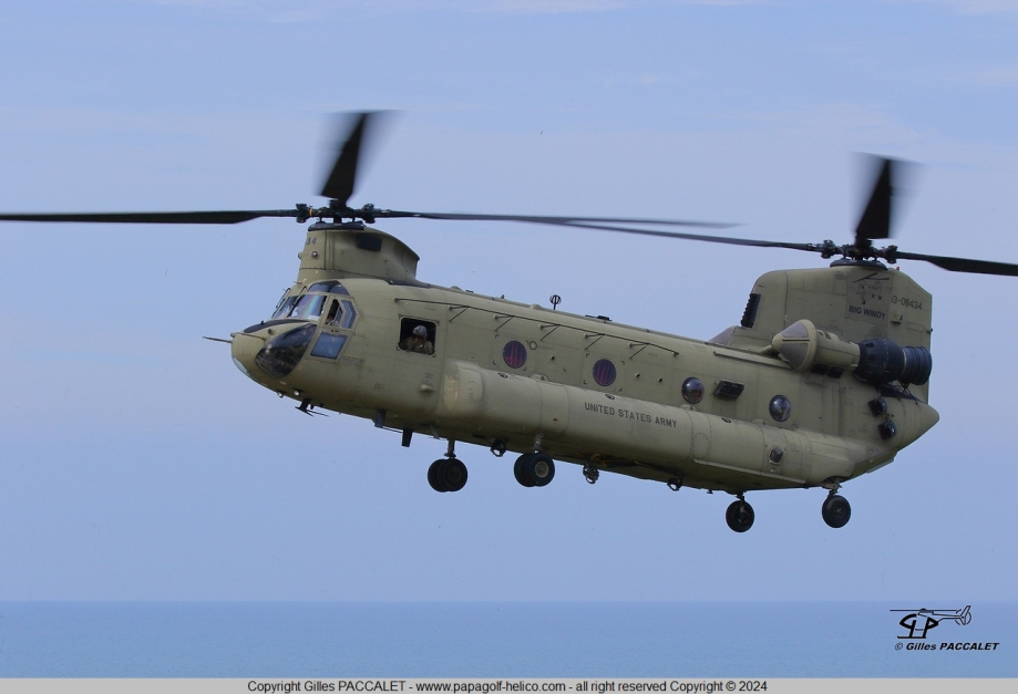 13-08434_boeing_ch-47f_chinook_8654.JPG