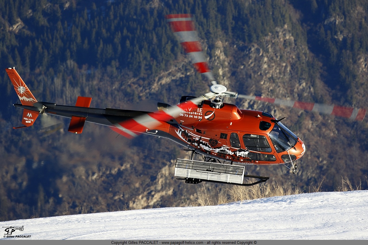 h-htof-airbus-helicopters-as350b3-6240.JPG