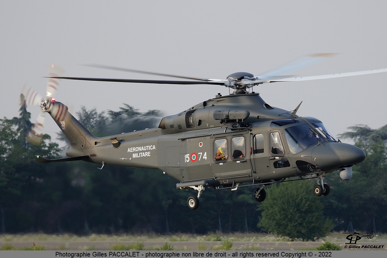 mm82030_leonardo-helicopters_hh139_cn31953_aeronautica militare_15-74-1672.JPG