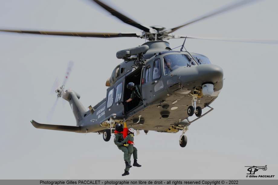 mm82030_leonardo-helicopters_hh139_cn31953_aeronautica militare_15-74-2523.JPG