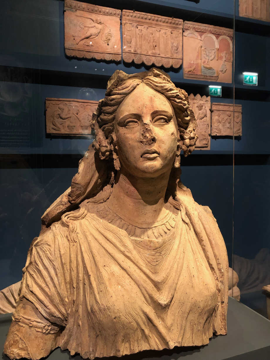 Fragment de statue : buste d'Ariane
300/200 avant JC
