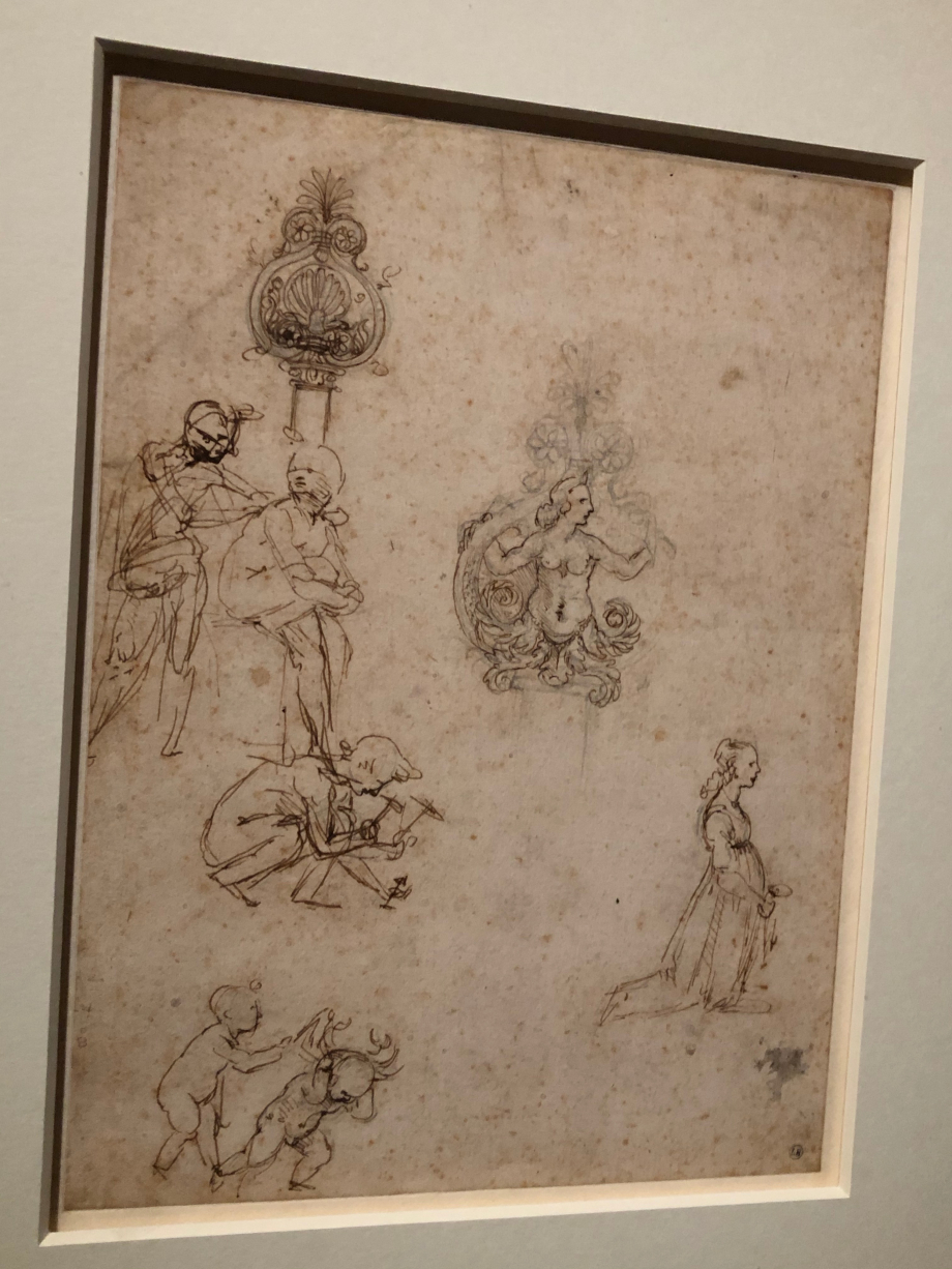 Léonard de Vinci
Etudes de personnages et d'éléments décoratifs
vers 1480 1481
Bayonne, Musée Bonnat-Helleu

Les personnages en pleine discussion et l'homme qui plante un clou ont été mis en rapport avec certains des figurants de l'Adoration des Mages. La finalité des autres études demeure inconnue.
