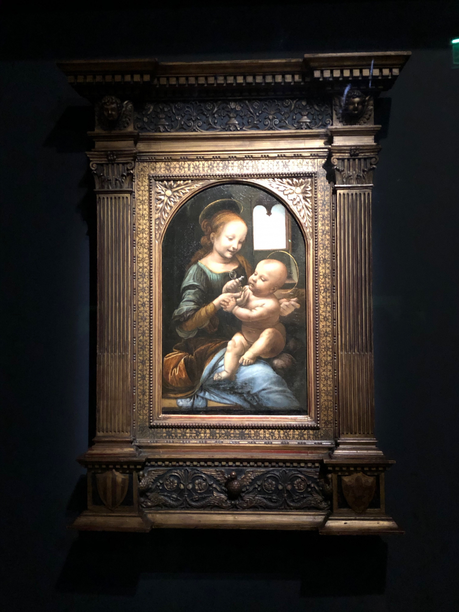 Léonard de Vinci
La Vierge à l'Enfant dit Madone Benois
vers 1480 1482
Saint Petersbourg, Musée de l'Ermitage