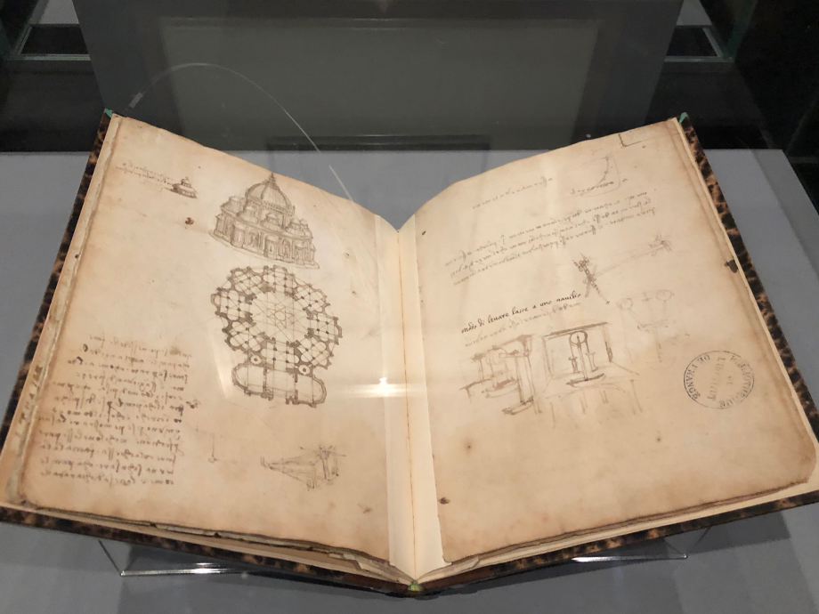 Léonard de Vinci
Plans et élévations d'églises à coupoles
1487 1489
Paris, Institut de France