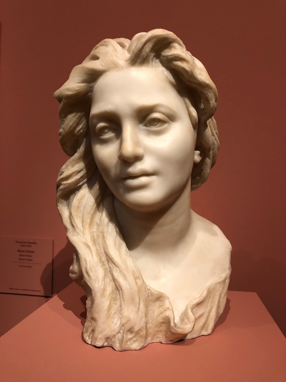 Buste d'Anna
vers 1886

Gemito rencontre en 1882 Anna Cutolo qui posait pour des peintres.
Gemito épouse Anna quelques mois après.
Elle devient son modèle et sa muse.
