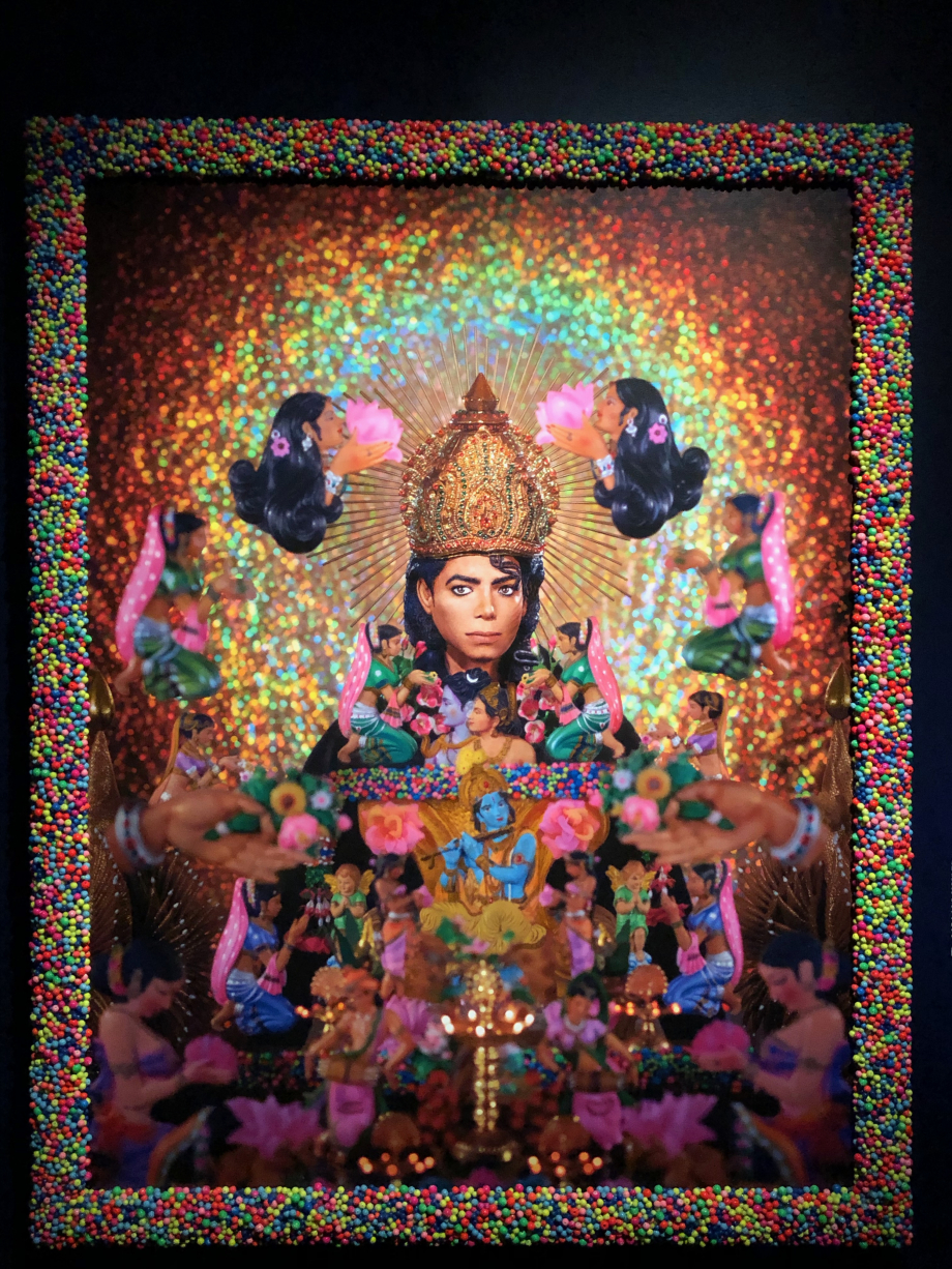 Loving you : hommage à Michael Jackson
Evoqué dès 1995, ce portrait n'a finalement été exécuté qu'en 2017.
Michael Jackson est représenté en divinité hindoue associé à Krishna