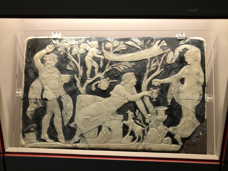 Panneau de meuble ornés de scènes du mythe de Bacchus et d'Ariane
Maison de Marcus Fabius Rufus, salon
