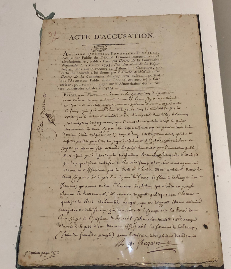 Acte d'accusation du procès de Marie-Antoinette devant le Tribunal révolutionnaire
12 octobre 1793