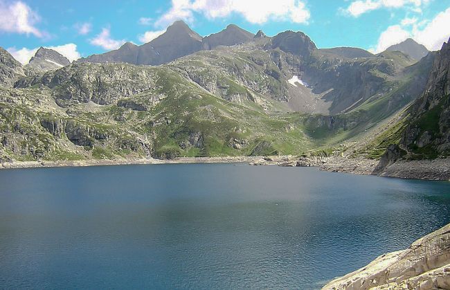 Lac d'Artouste  Pyrénées-Atlantiques, alt 1997 mètres (photo 2005).
