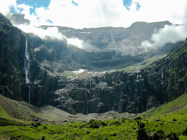 Cirque de Gavarnie, Hautes-Pyrénées (2005).