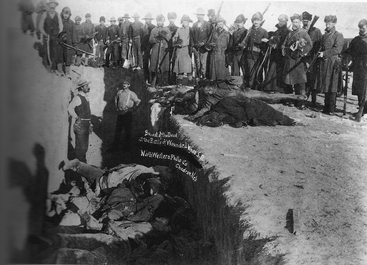 1200px-Woundedknee1891.jpeg