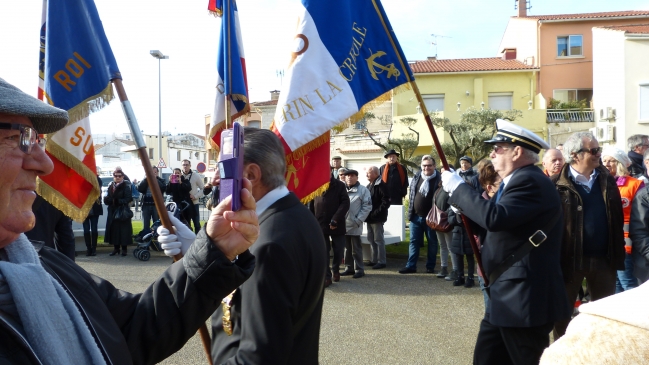 e Après une longue absence notre porte drapeau est de retour