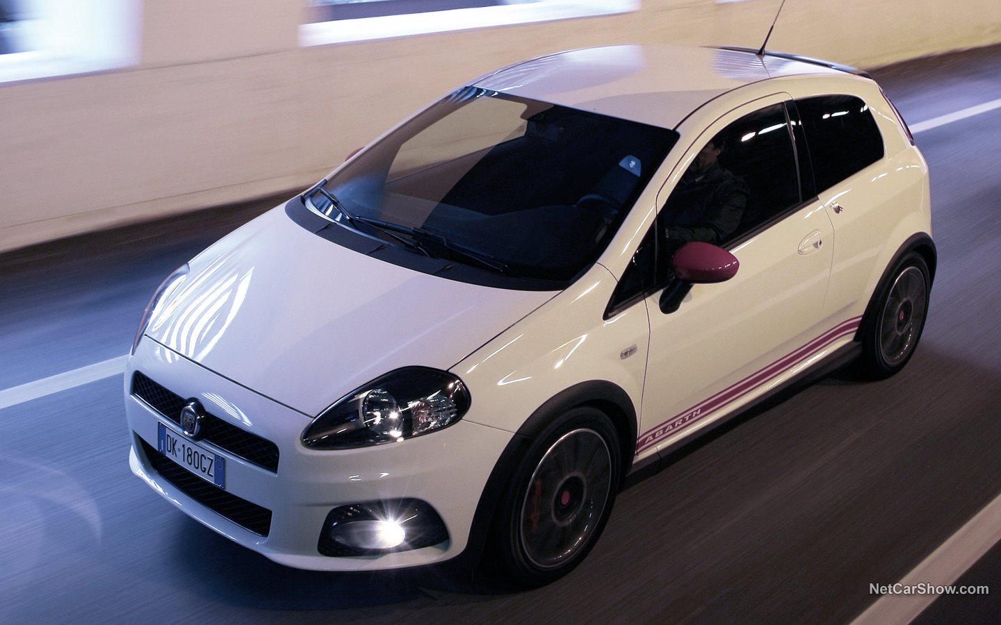 Abarth Grande Punto 2008 83d8129f