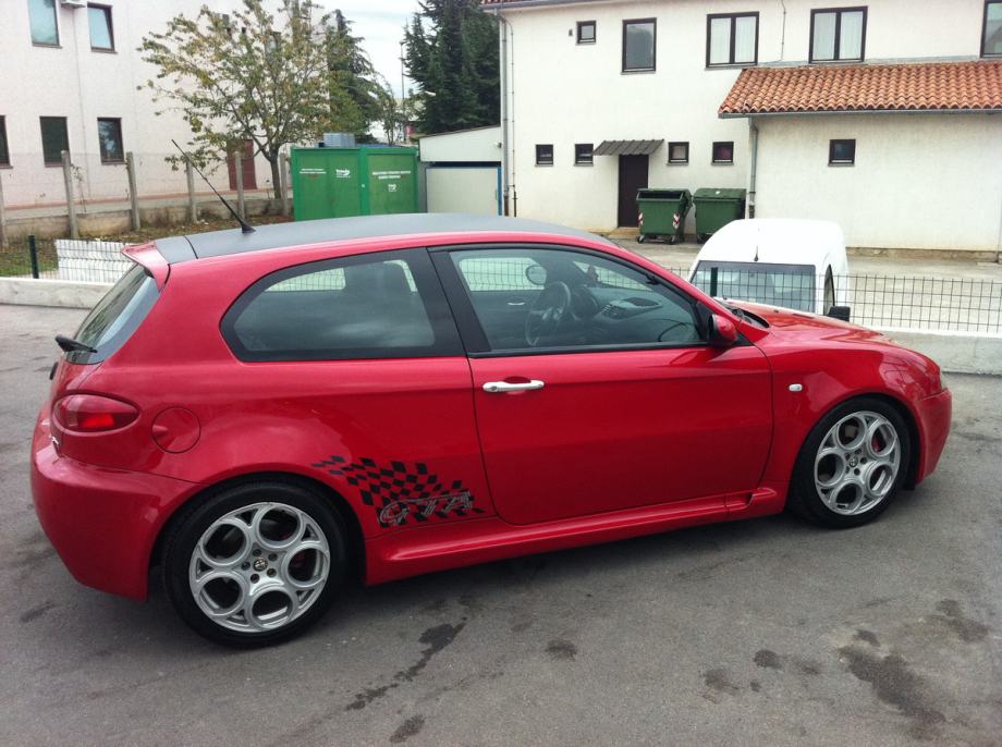 Alfa Romeo 147 GTA 3