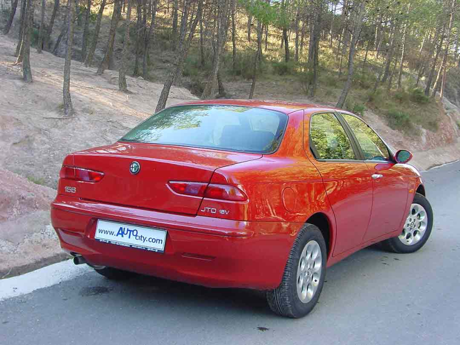 Alfa Romeo 156 2001 lookathhecar 