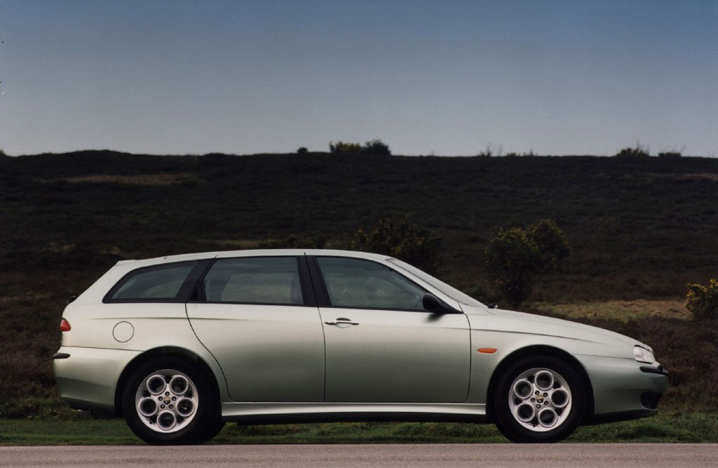 Alfa Romeo 156 SportWagon 2002 parkers