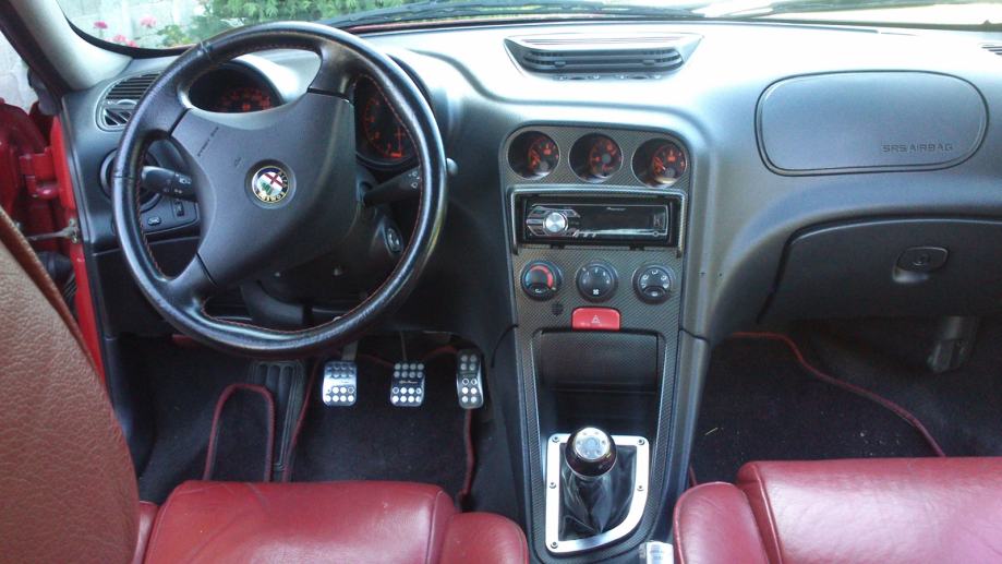 Alfa Romeo 156 V6 24v 2000 njuskalo 