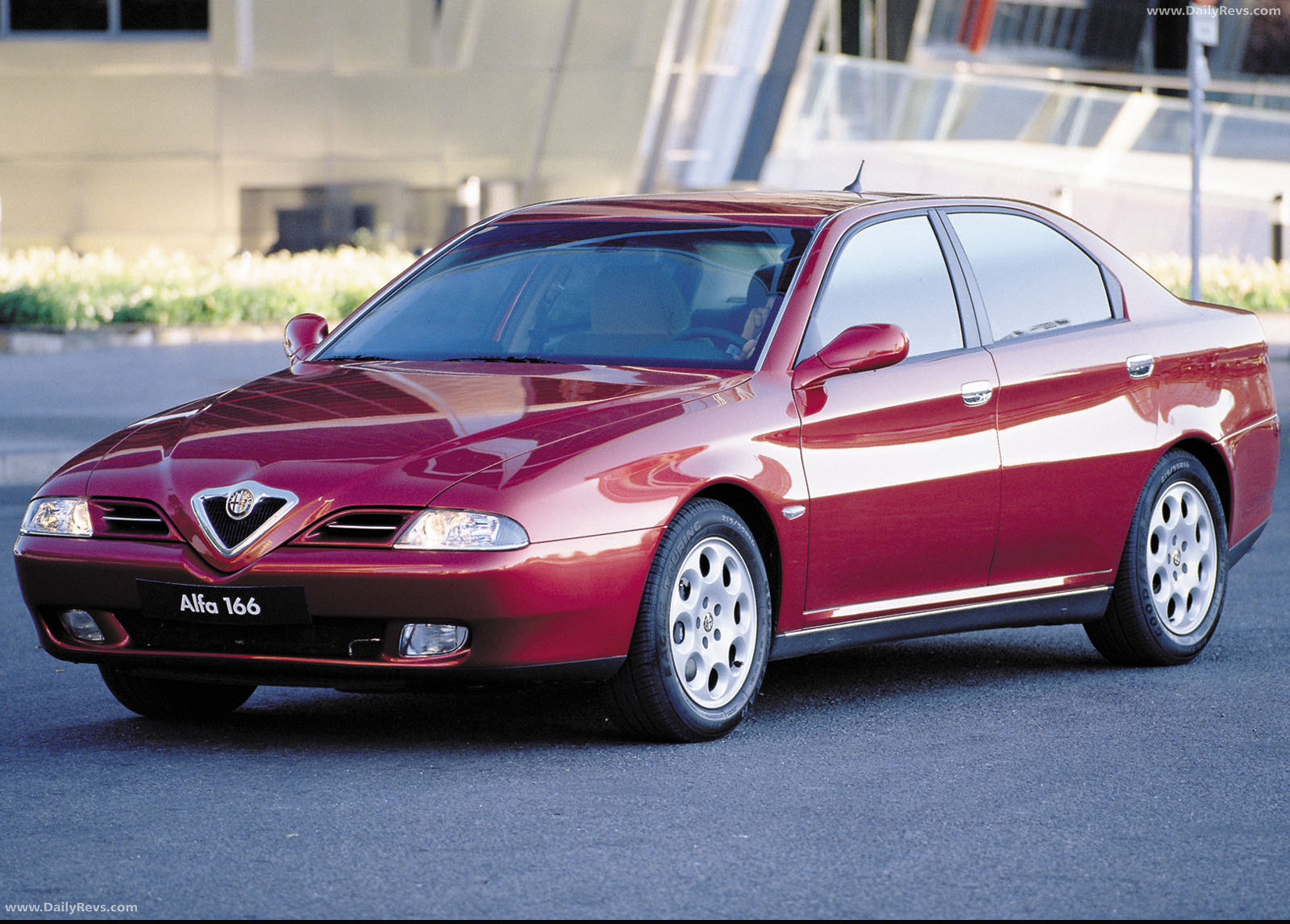 Alfa Romeo 166 1998 dailyrevs com 1998-Alfa-Romeo-166-40