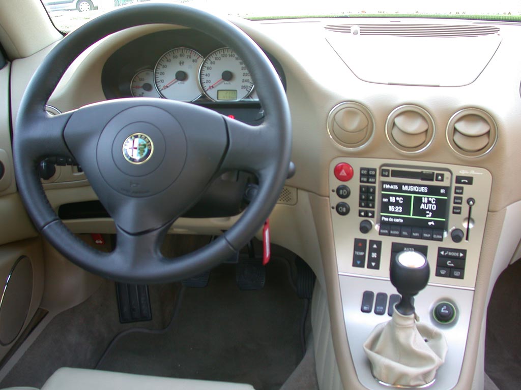 Alfa Romeo 166 2000  photo-voiture