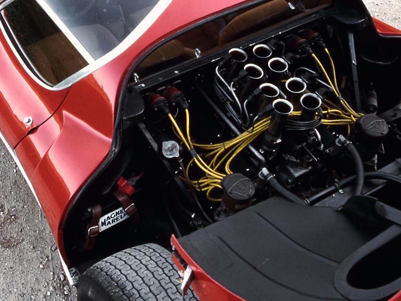 Alfa Romeo 33 Stradale V8 2
