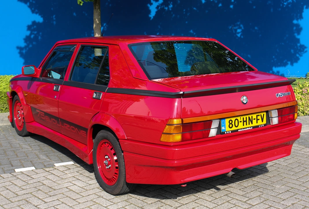Alfa Romeo 75 Turbo voluzione 1987 gieldaklasykow pl